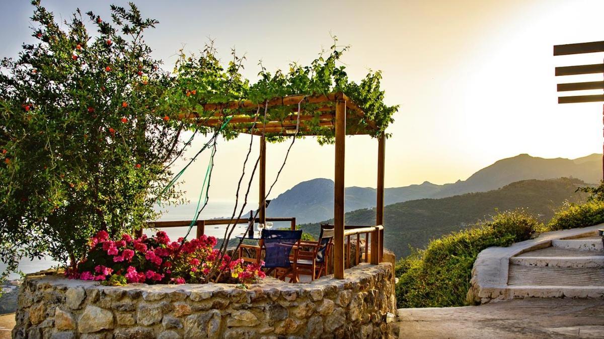 Mirthios-Hill Apartments Plakias Bagian luar foto