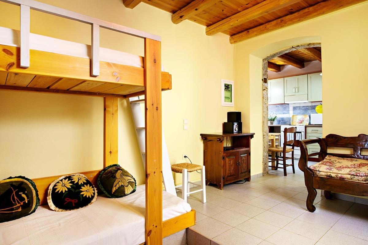 Mirthios-Hill Apartments Plakias Bagian luar foto