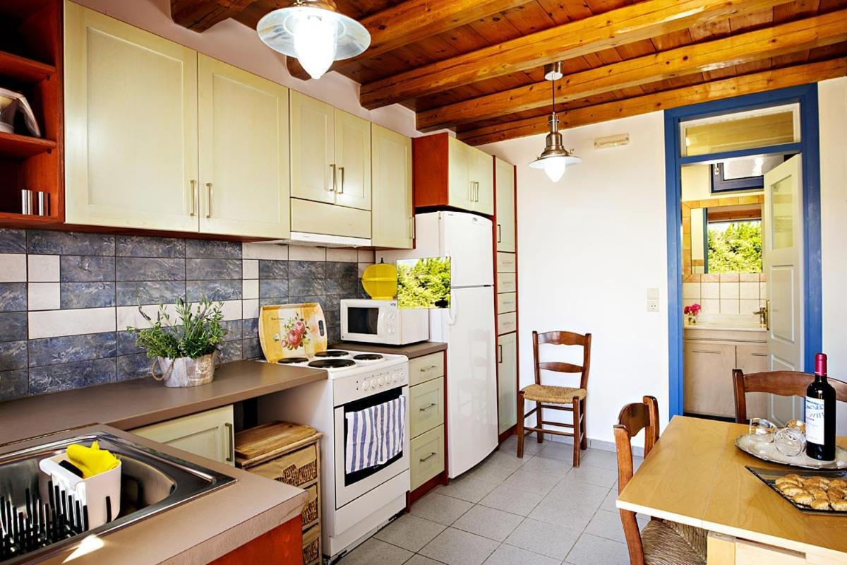 Mirthios-Hill Apartments Plakias Bagian luar foto