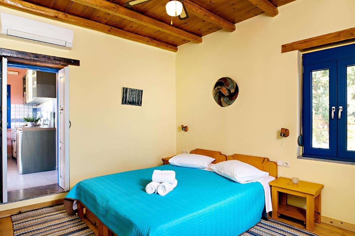 Mirthios-Hill Apartments Plakias Bagian luar foto