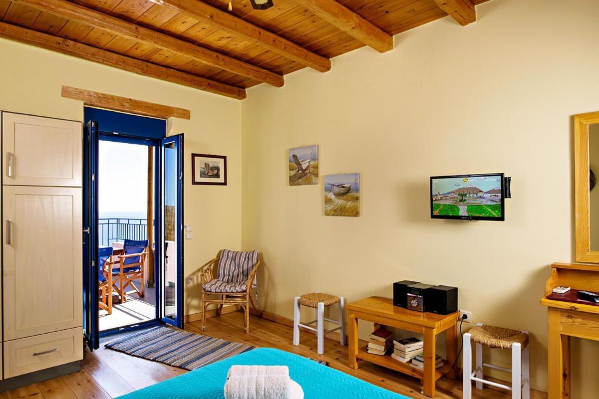 Mirthios-Hill Apartments Plakias Bagian luar foto